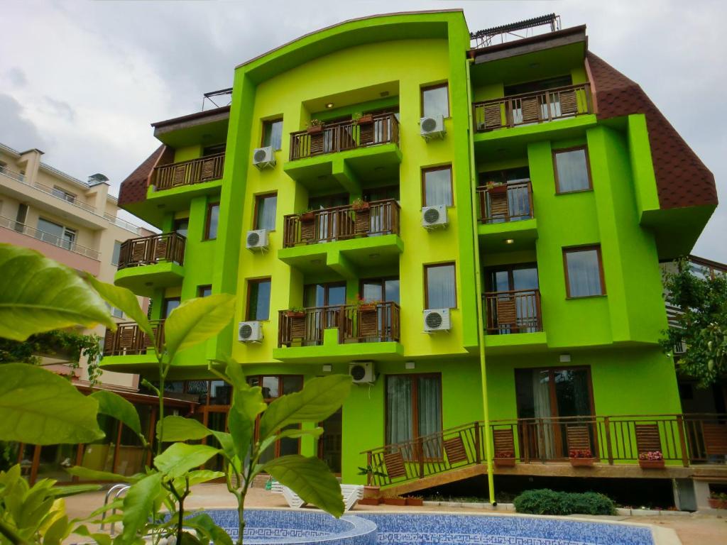 hotel-img